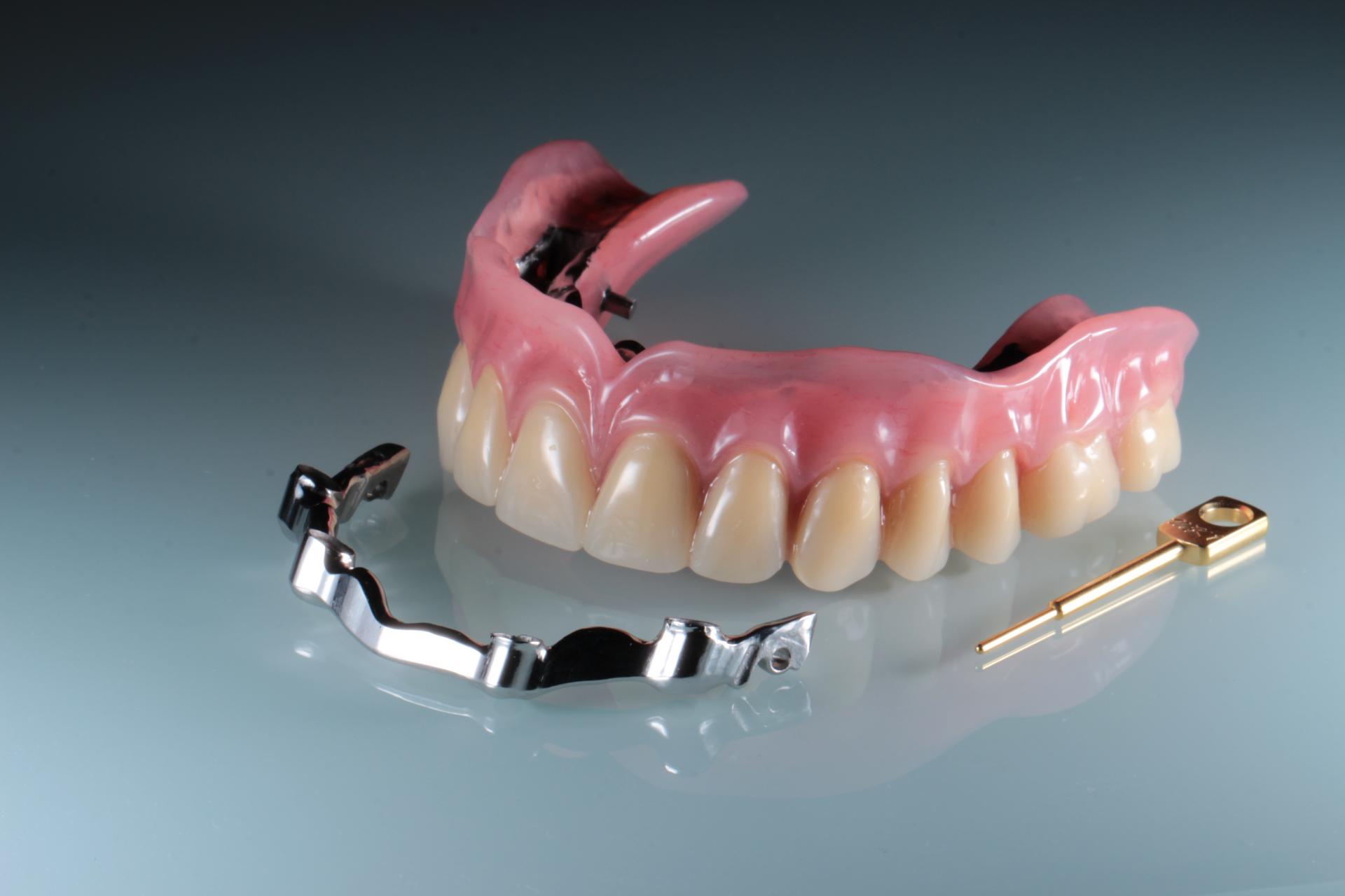 Hareketli Protez Diş Kullananların Yorumları